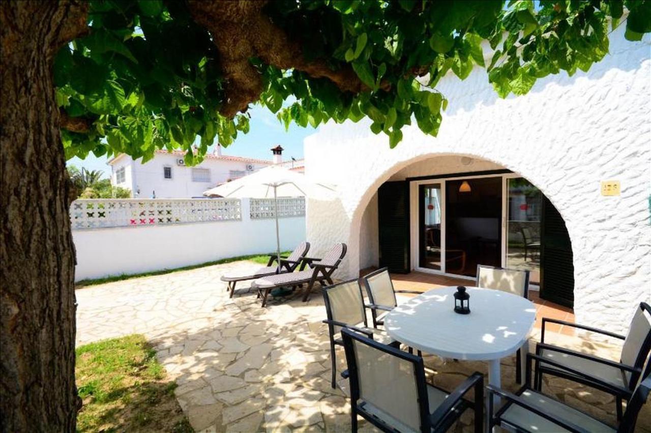 Casas Montgri Villa Empuriabrava Exterior photo
