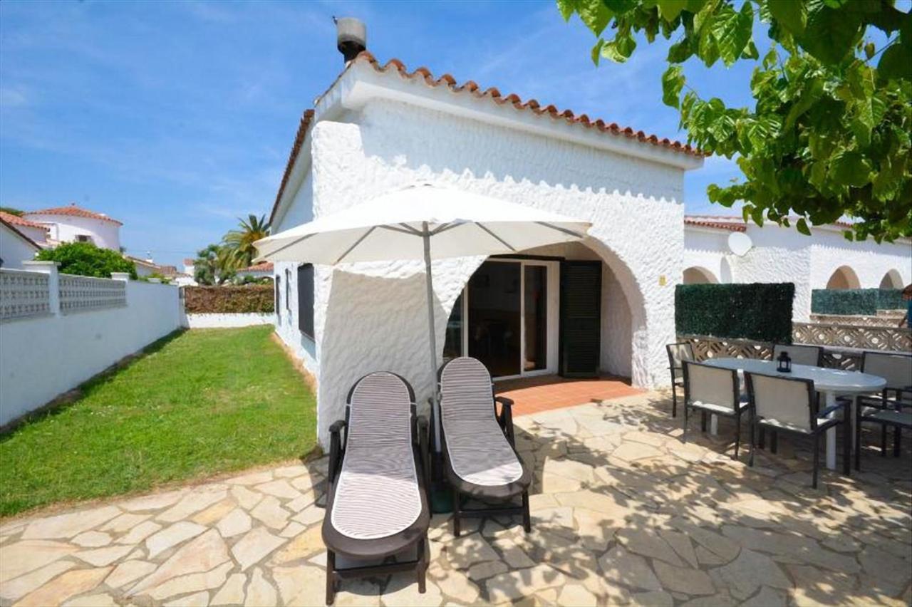 Casas Montgri Villa Empuriabrava Exterior photo